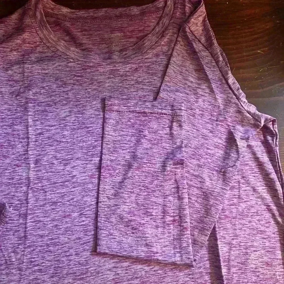 Girls long sleeved wicking t-shirts. 4-pack size large. - Picture 1 of 4